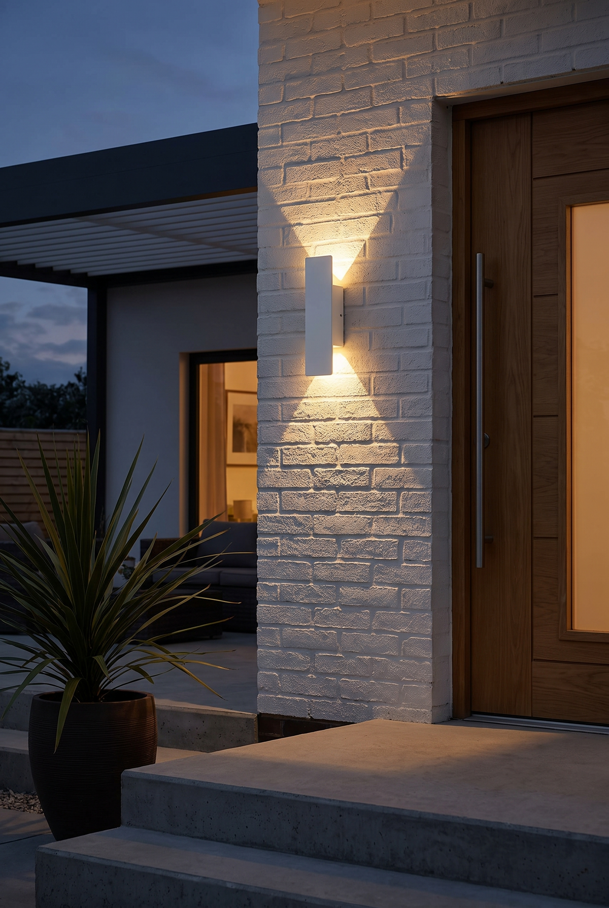 AluminaGlow Outdoor Wall Lantern – material and design detail