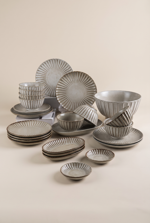 AntoraCeramics Japanese-Inspired Dinnerware Set – front product view