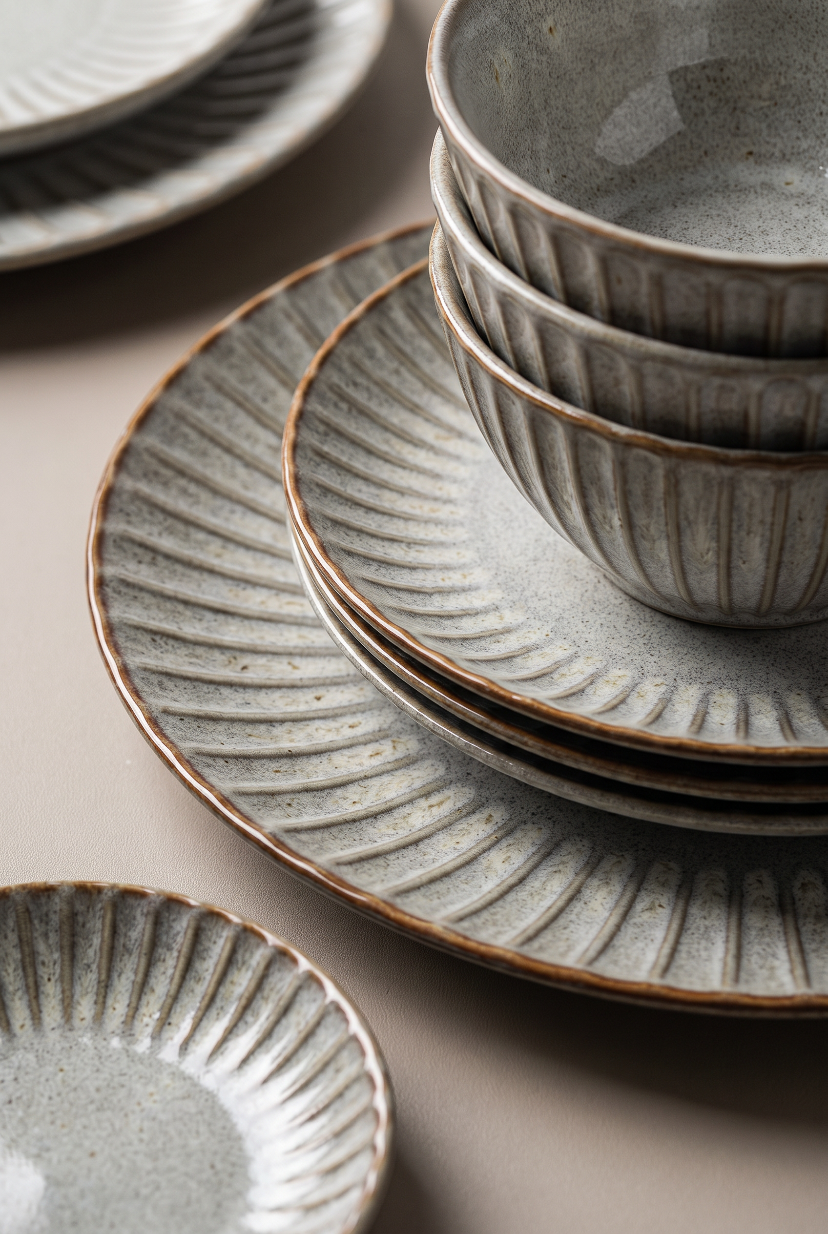 AntoraCeramics Japanese-Inspired Dinnerware Set – material and design detail