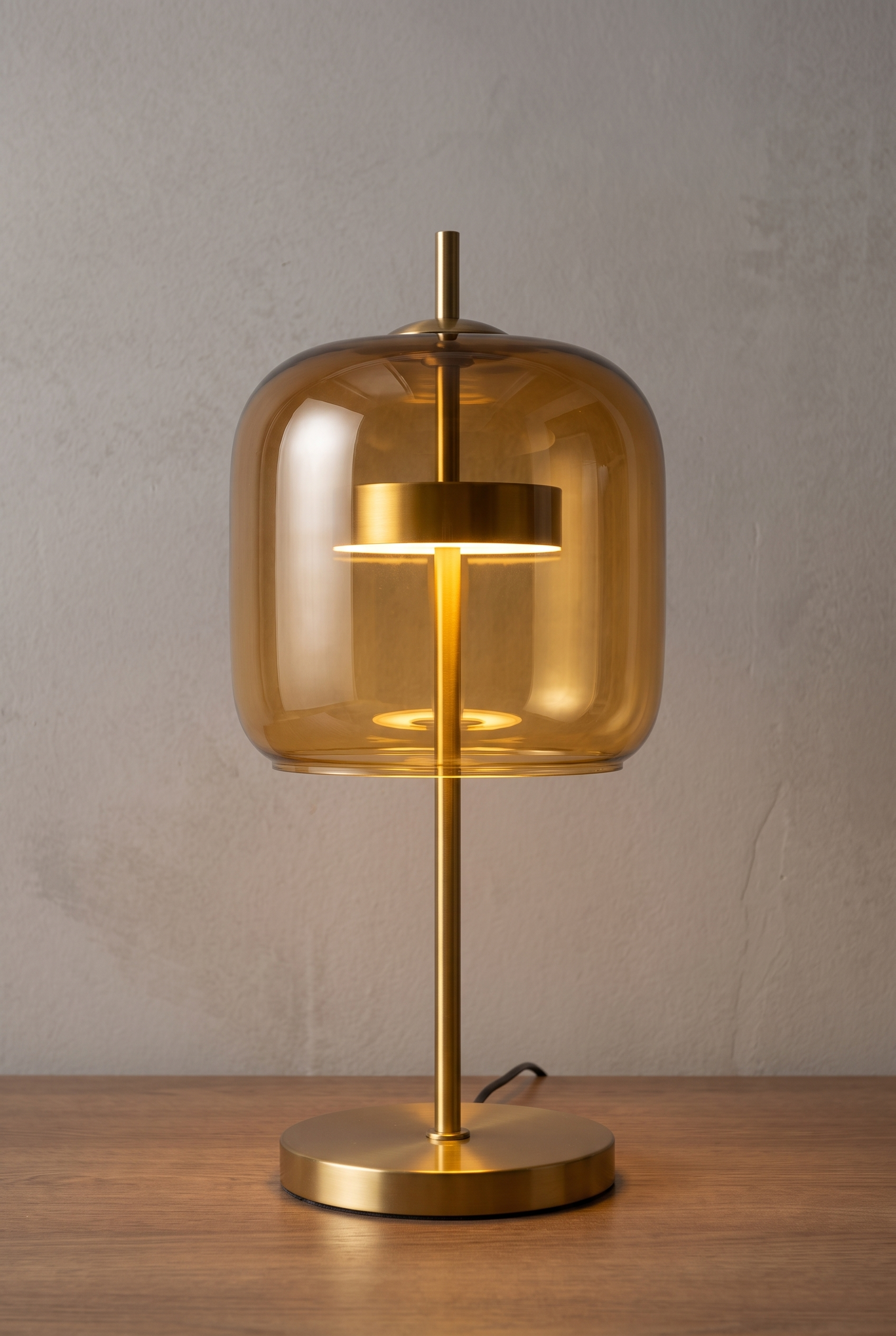 AuraGlass Stained Glass Table Lamp – material and design detail